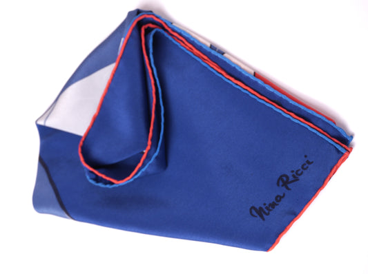 Nina Ricci sidenscarf – elegant scarf i koboltblått med kontrastkant