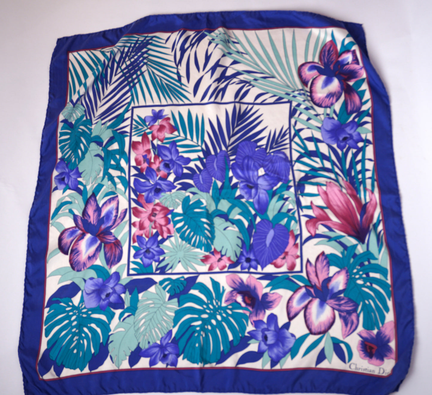 Vintage Christian Dior sidenscarf – tropiskt blommönster