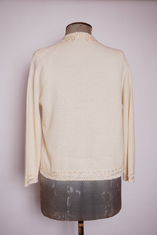 Kofta med pärlor och paljetter