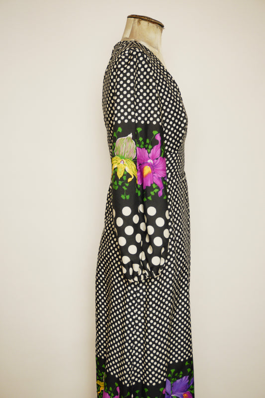 Prickig långklänning 70-tal