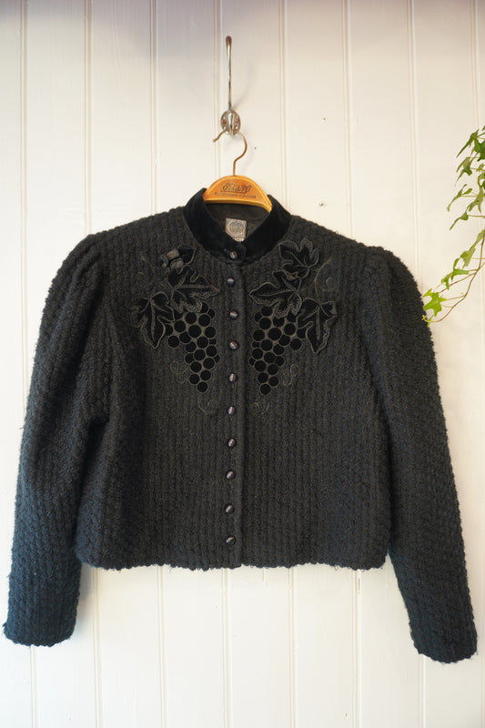 Vintagejacka med broderier – Eger