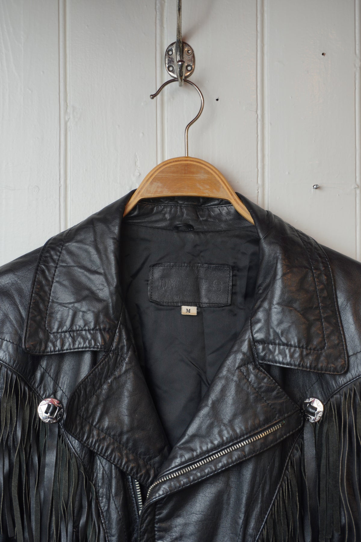 Svart skinnjacka med fransar – Vintage
