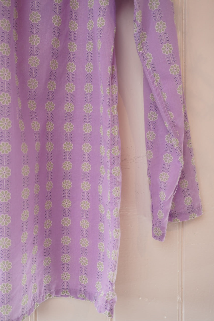 Syrenlila blommig vintageblus – Céline