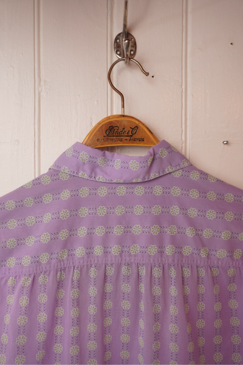 Syrenlila blommig vintageblus – Céline