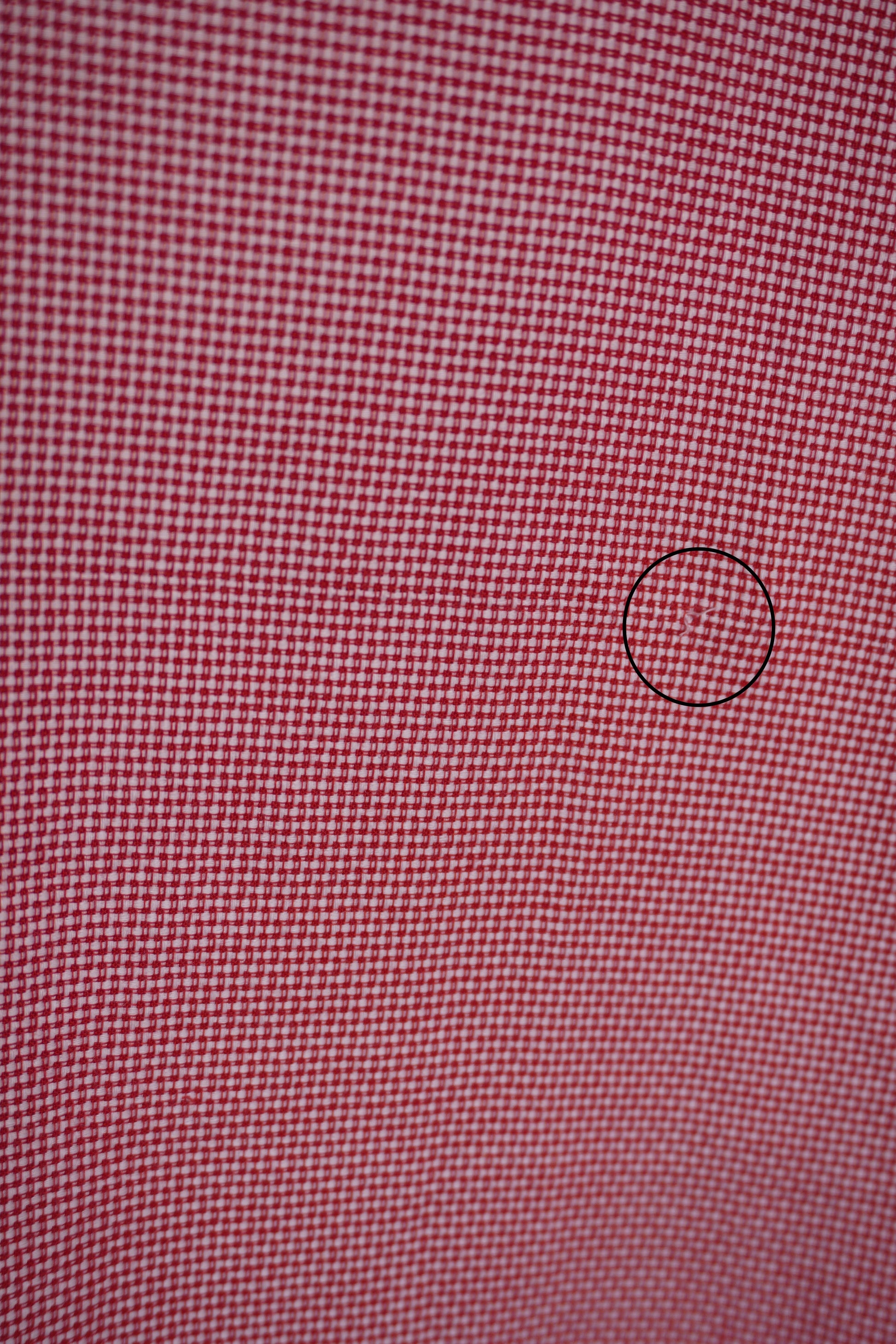 Närbild på tråddragningen 