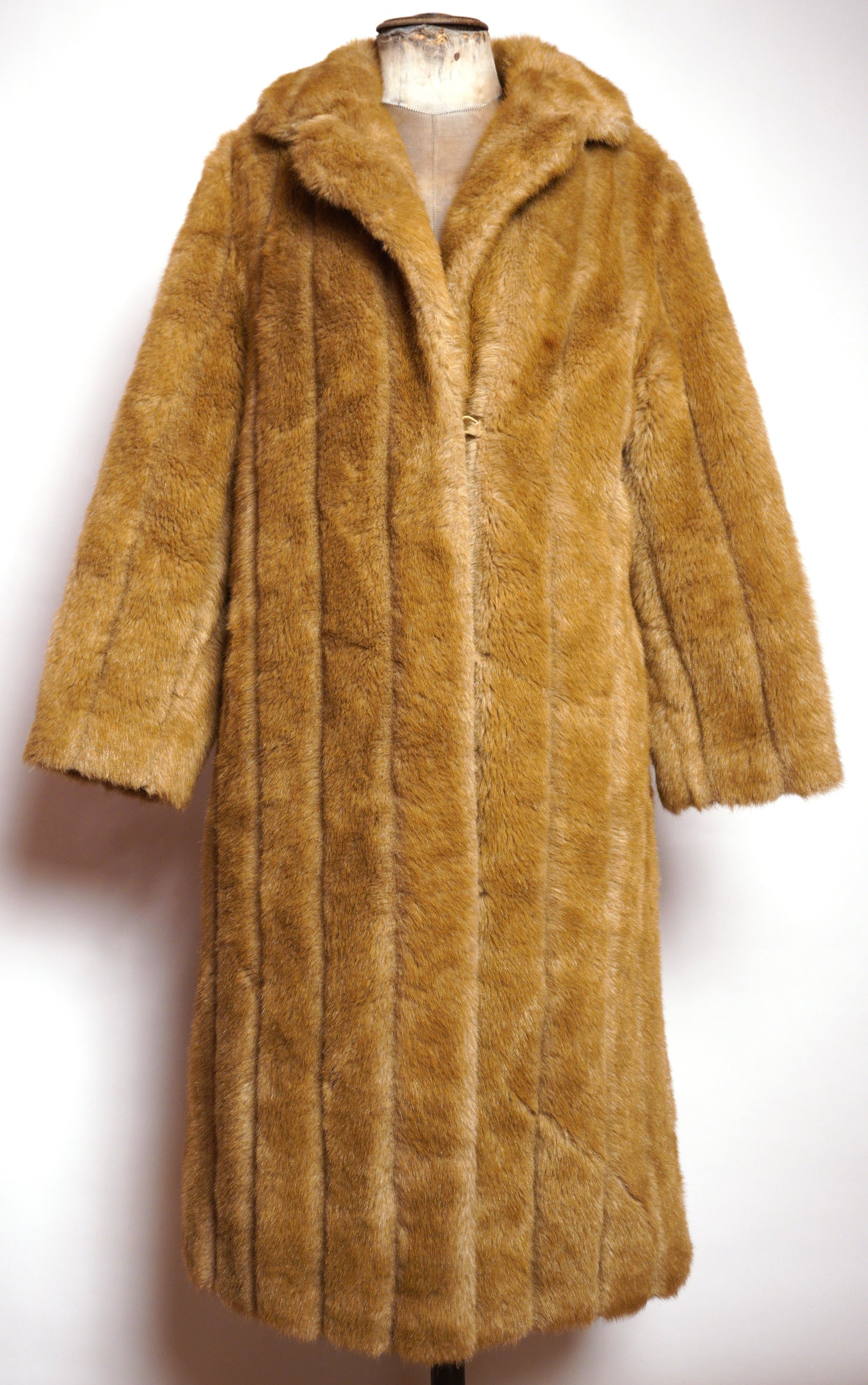 Astraka fauxfur kappa