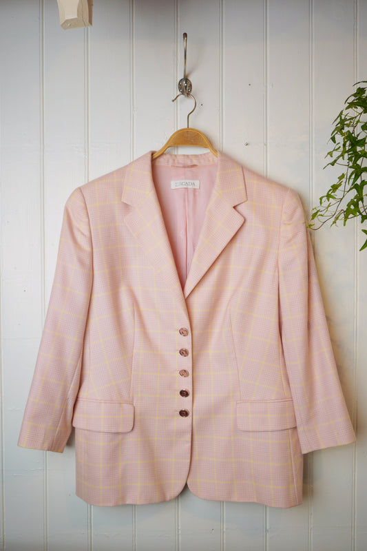 Rosa kashmirkavaj – Escada