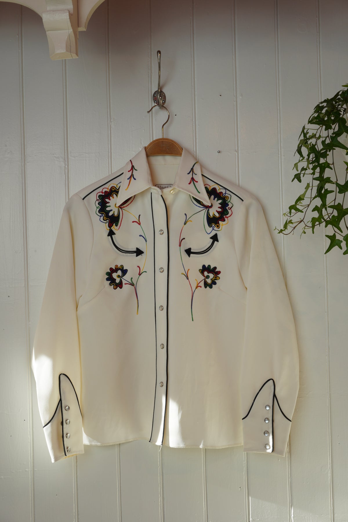Broderad westernskjorta – H Bar C