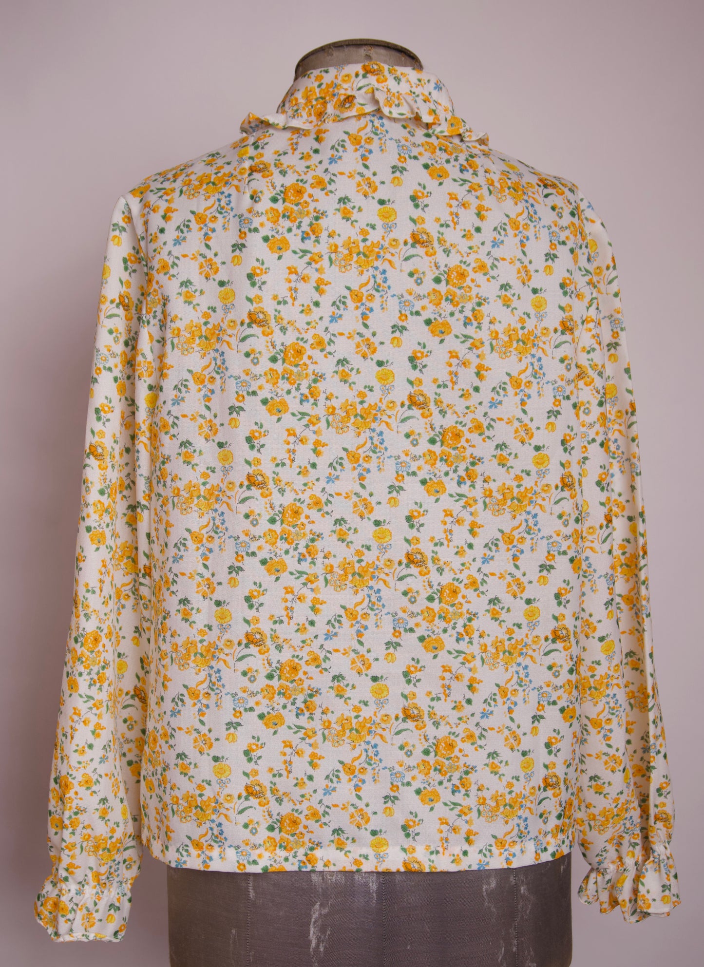Blommig vintageblus
