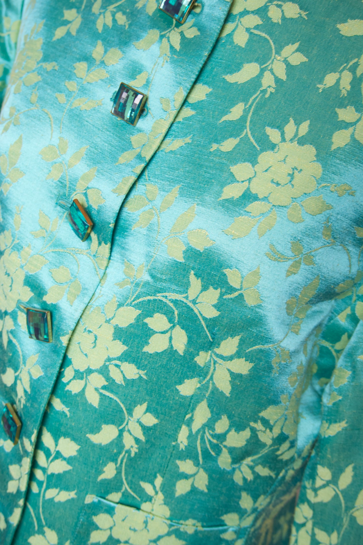 YSL Variation kavaj – turkos jacquard & elegant silhuett