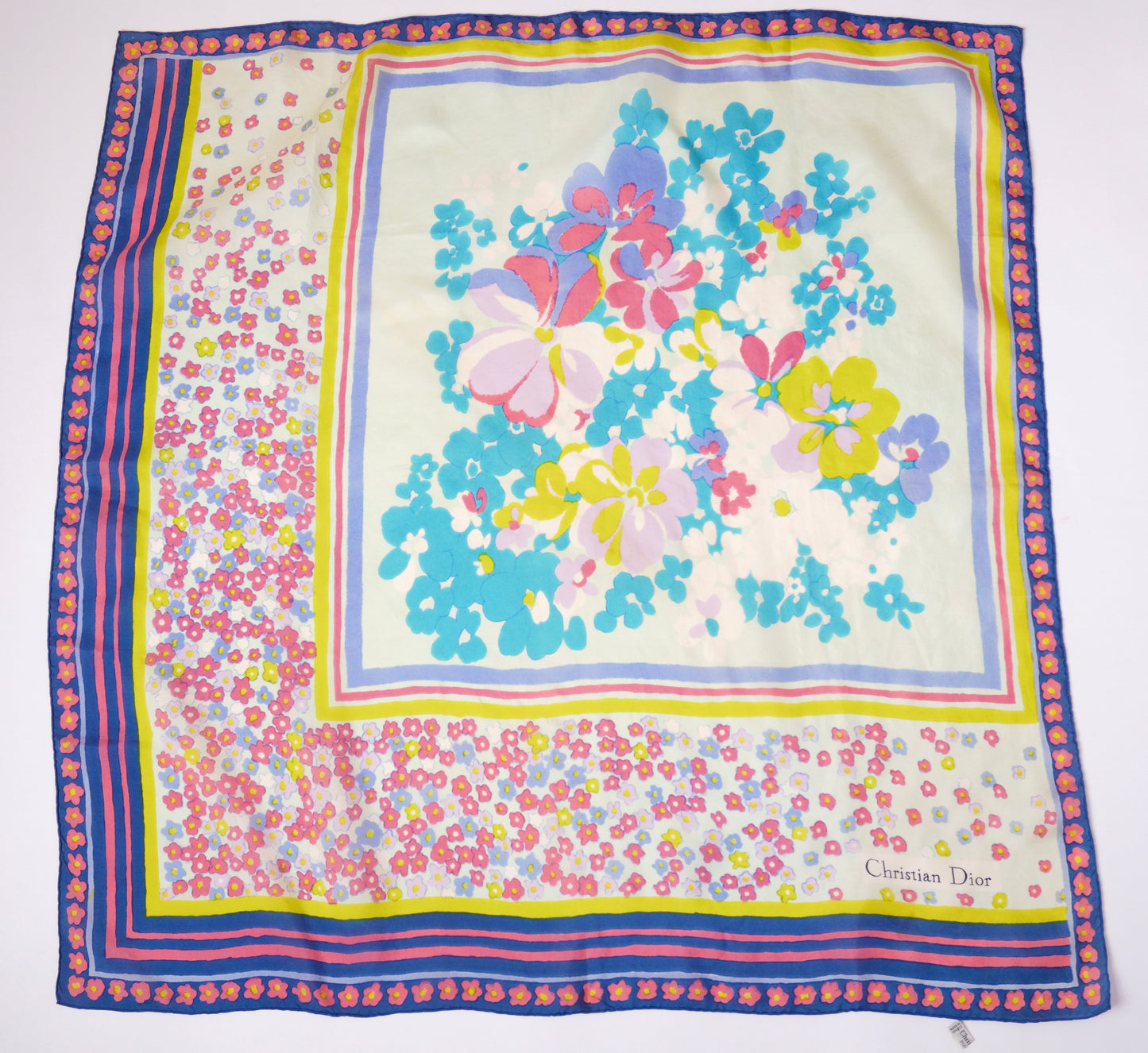 Vintage Christian Dior sidenscarf – blommönstrad