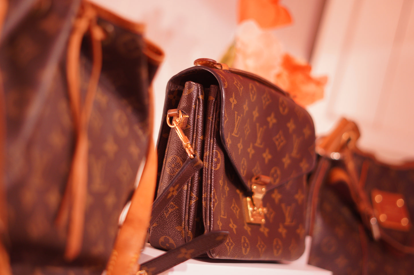 Louis Vuitton Métis – Ikonisk Crossbody i Monogram Canvas