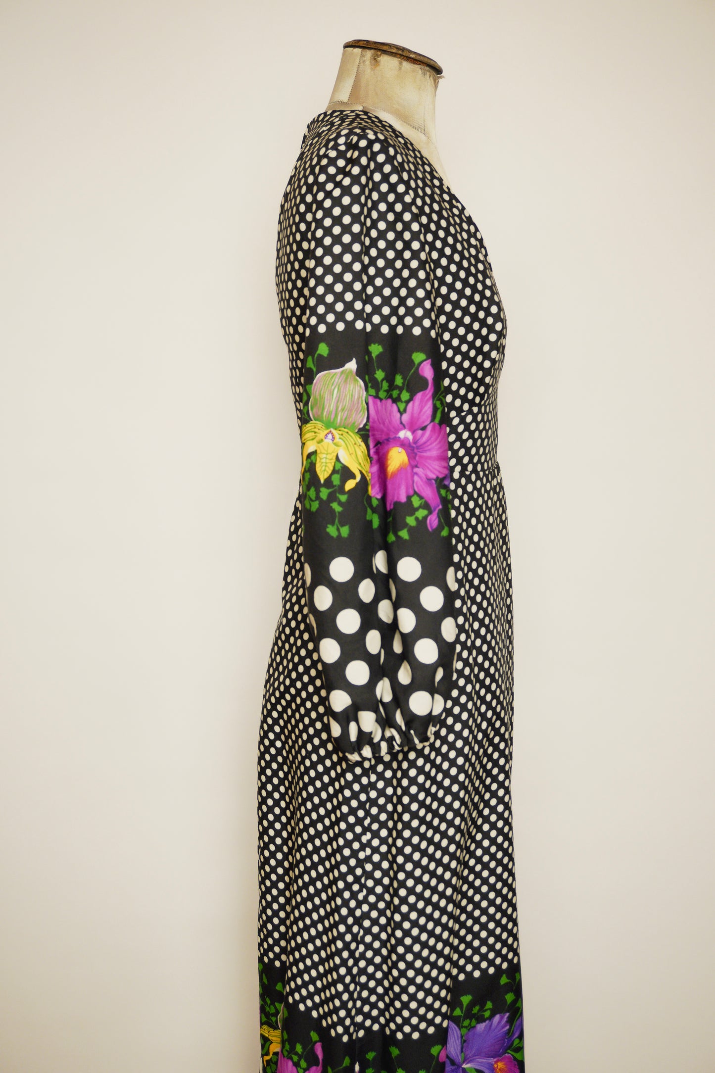 Prickig långklänning 70-tal