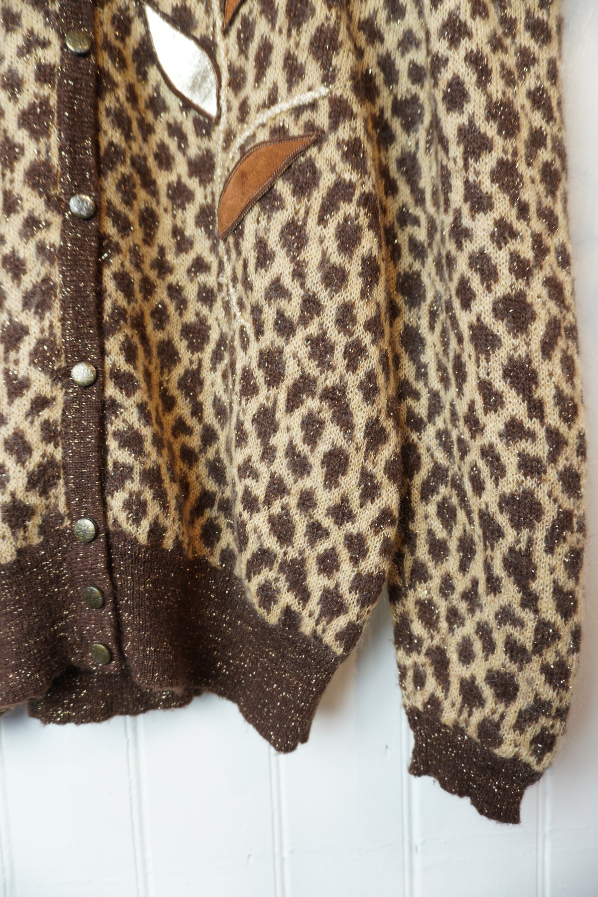 Leopardmönstrad kofta med blomdetalj – Valentino