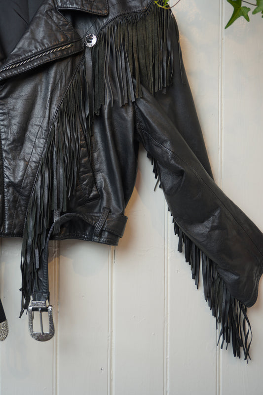 Svart skinnjacka med fransar – Vintage