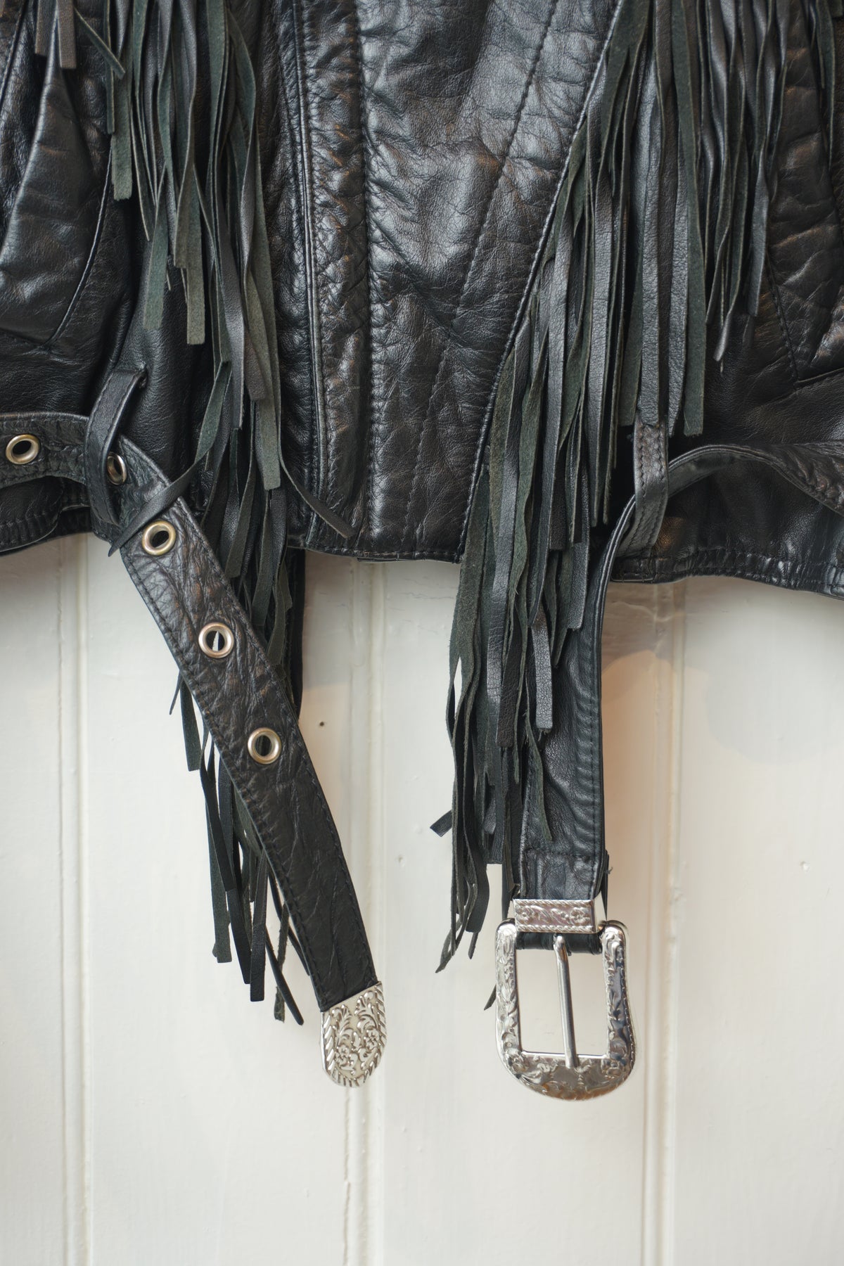 Svart skinnjacka med fransar – Vintage