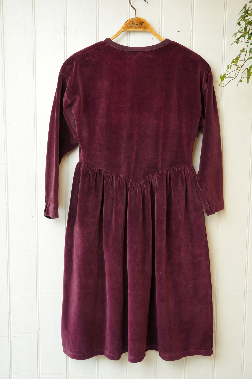 Vinröd velourklänning med fickor – Sonia Rykiel